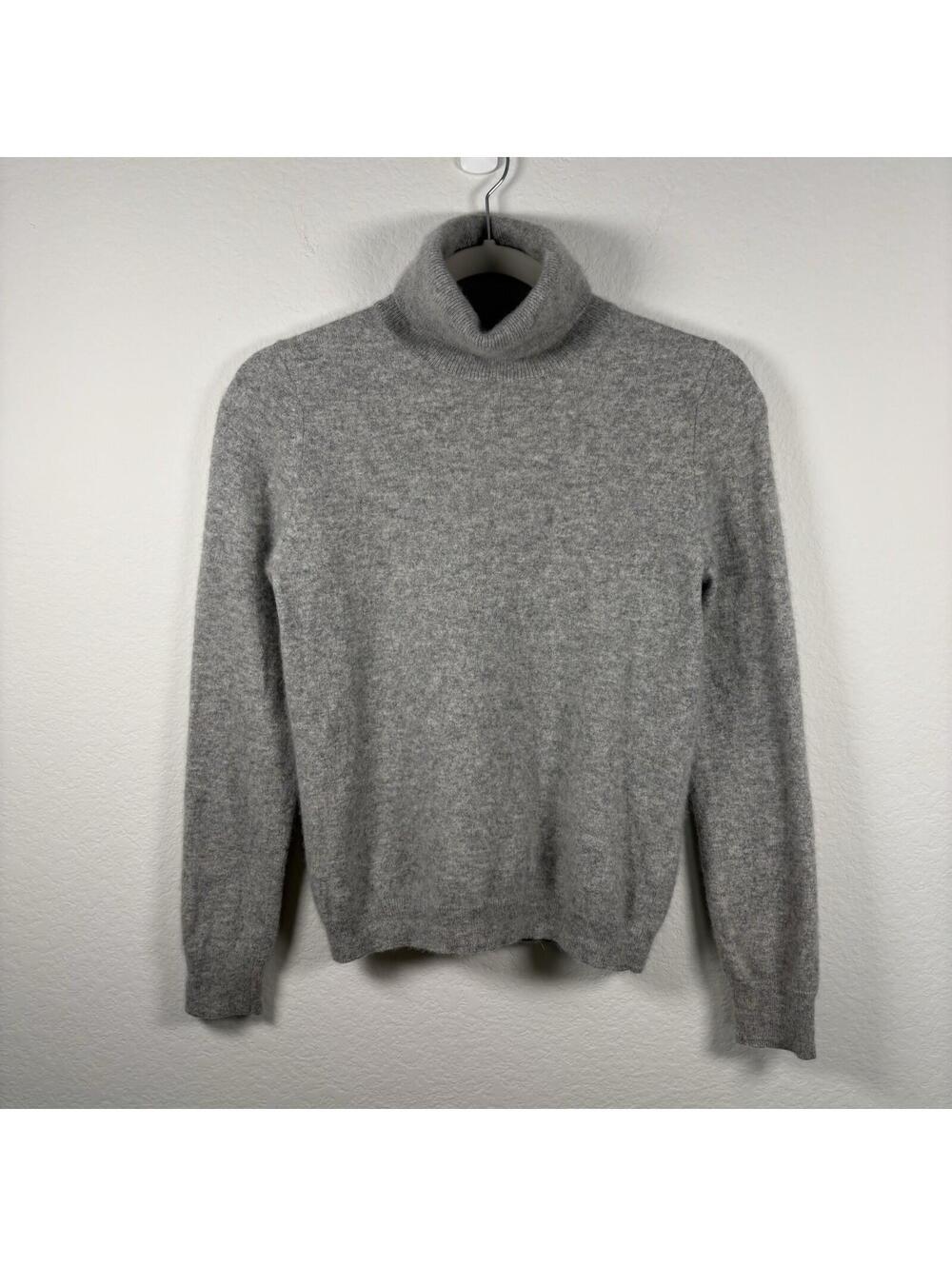 Uniqlo Women's Size Medium Gray Turtleneck 100% Cashmere Long Sleeve Sweater EUC